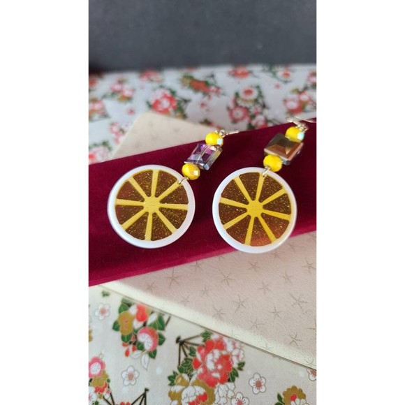 Lemon Slice Dangling Earrings - Picture 9 of 10
